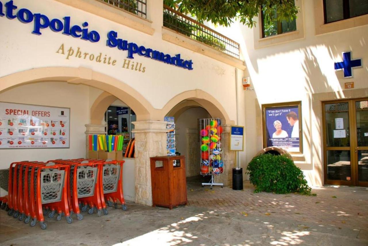 2 Bedroom Apartment Assia With Communal Pool, Aphrodite Hills Resort Kouklia Extérieur photo